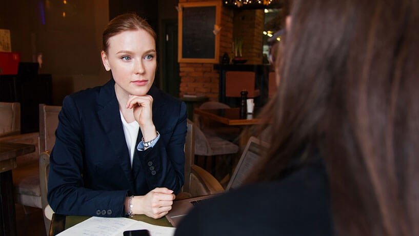 My Jopportunity - Gehaltsverhandlungen die wichtigsten Tipps - Frau im Bewerbungsgespräch